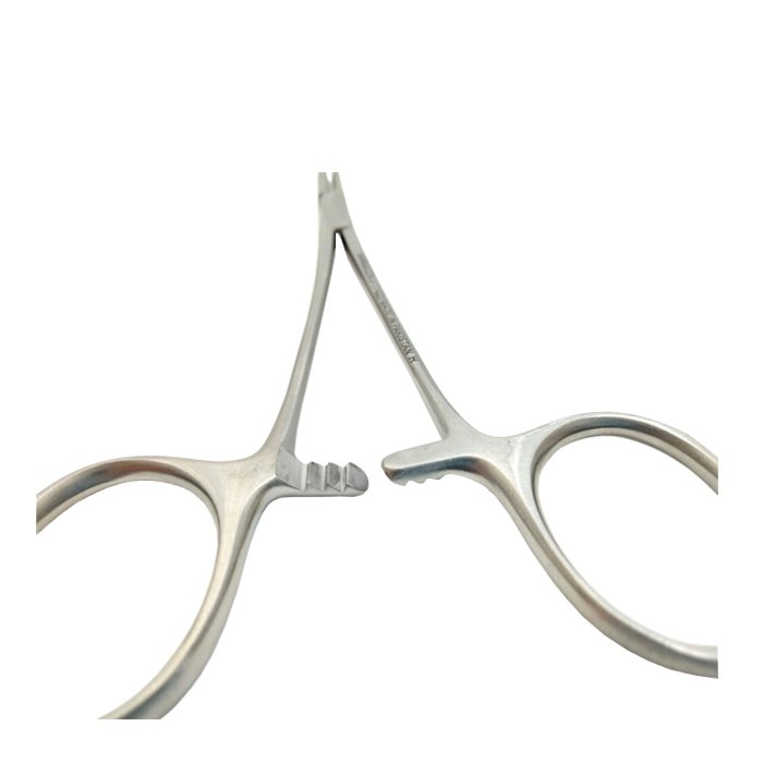 Зажим кровоостанавливающий Москит изогнутый для новорожденных 125 мм Surgicon