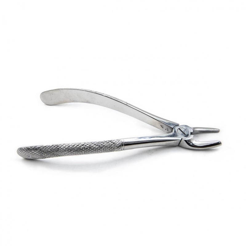 Щипцы для удаления клыков и премоляров верхней челюсти № 7. Surgiwell