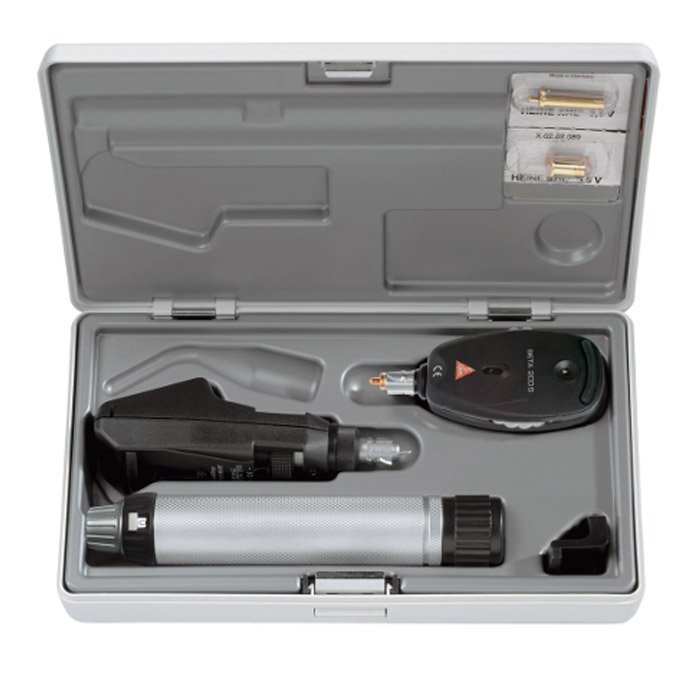 Офтальмоскоп прямой BETA 200 с рукояткой батареечной BETA и ретиноскопом ВЕТА 200 Heine