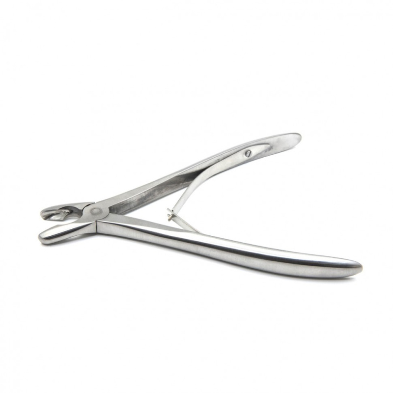 Щипцы-кусачки костные с круглыми губками изогнутые