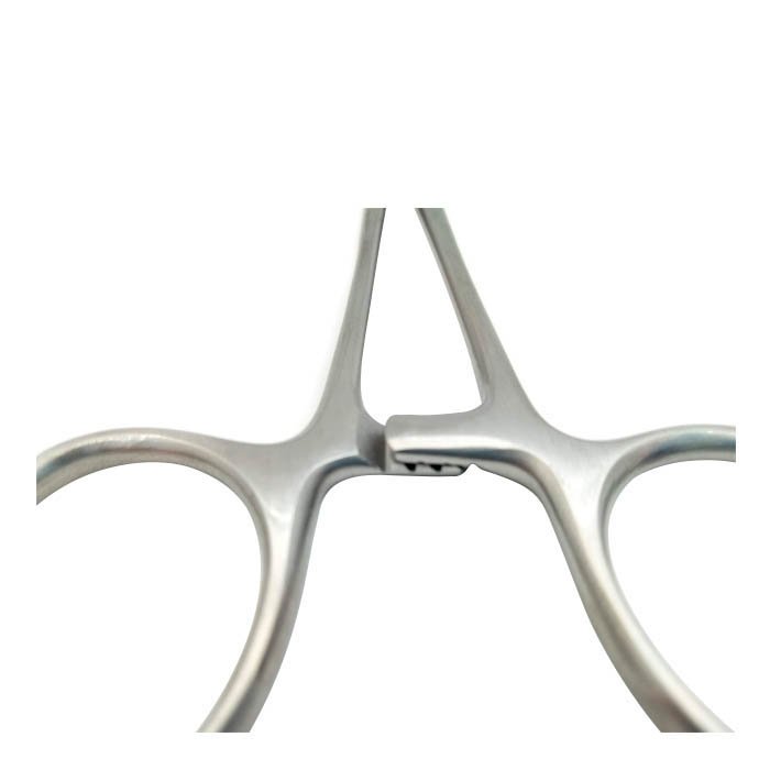 Зажим кровоостанавливающий с атравматической насечкой прямой 160мм