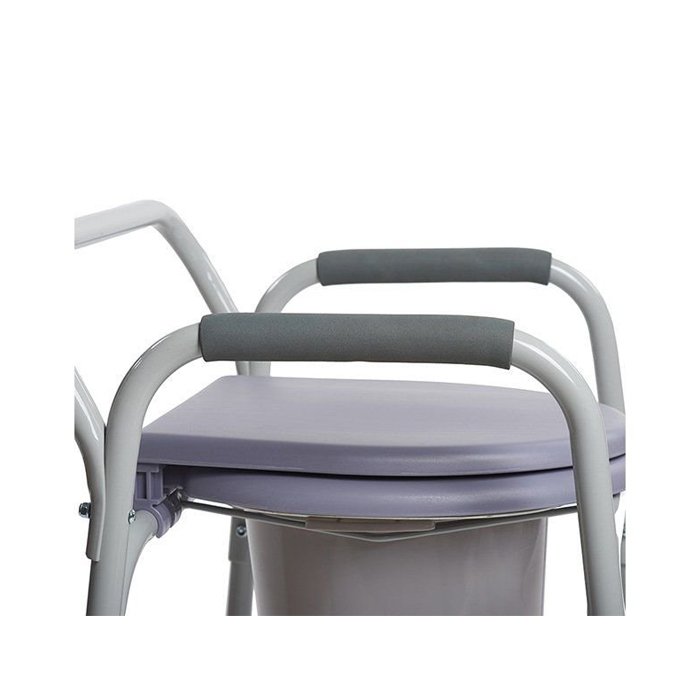 Кресло инвалидное ФС810 с санитарным оснащением