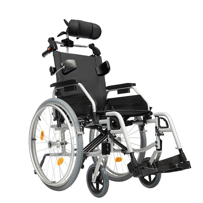 Инвалидная кресло-коляска механическая Ortonica Base Lite 350