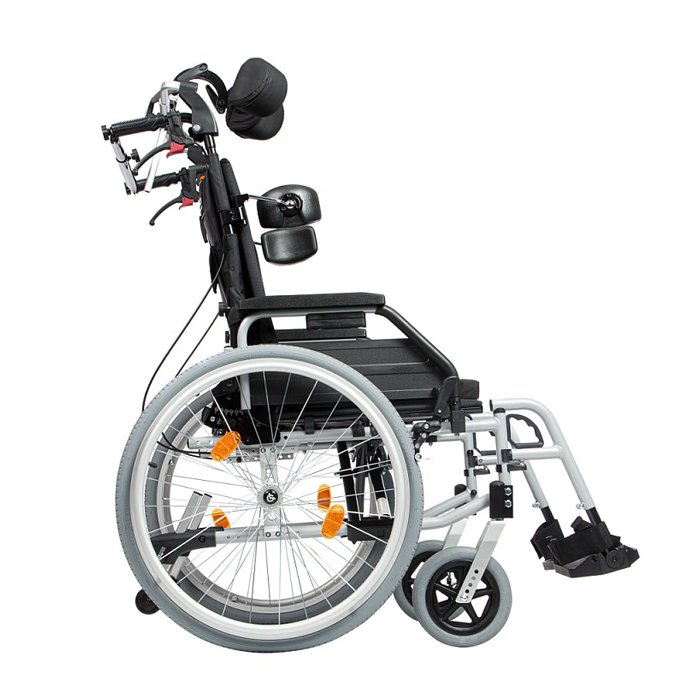 Инвалидная кресло-коляска механическая Ortonica Comfort 200