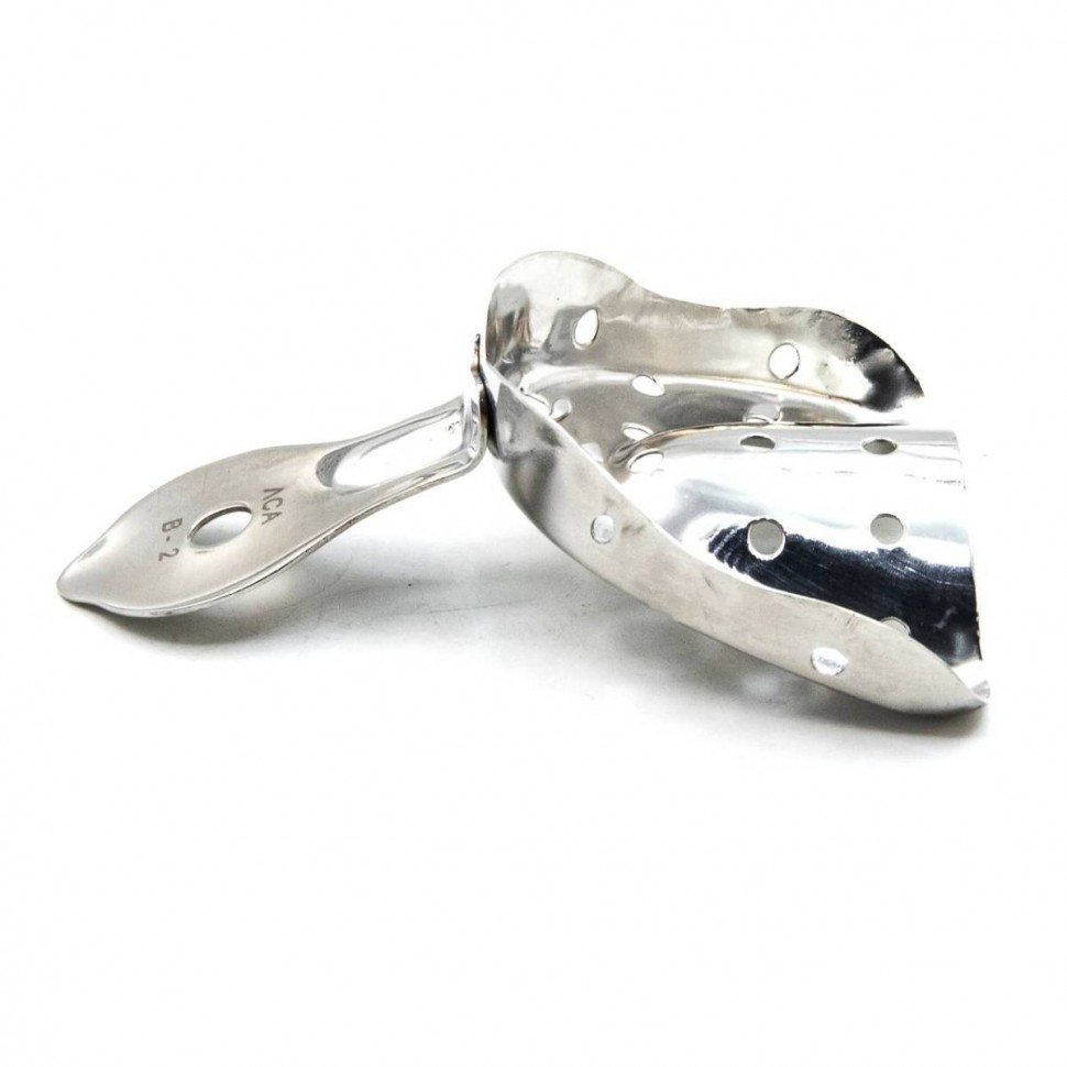 Ложка оттискная стоматологическая для верхней челюсти № 2. Surgiwell