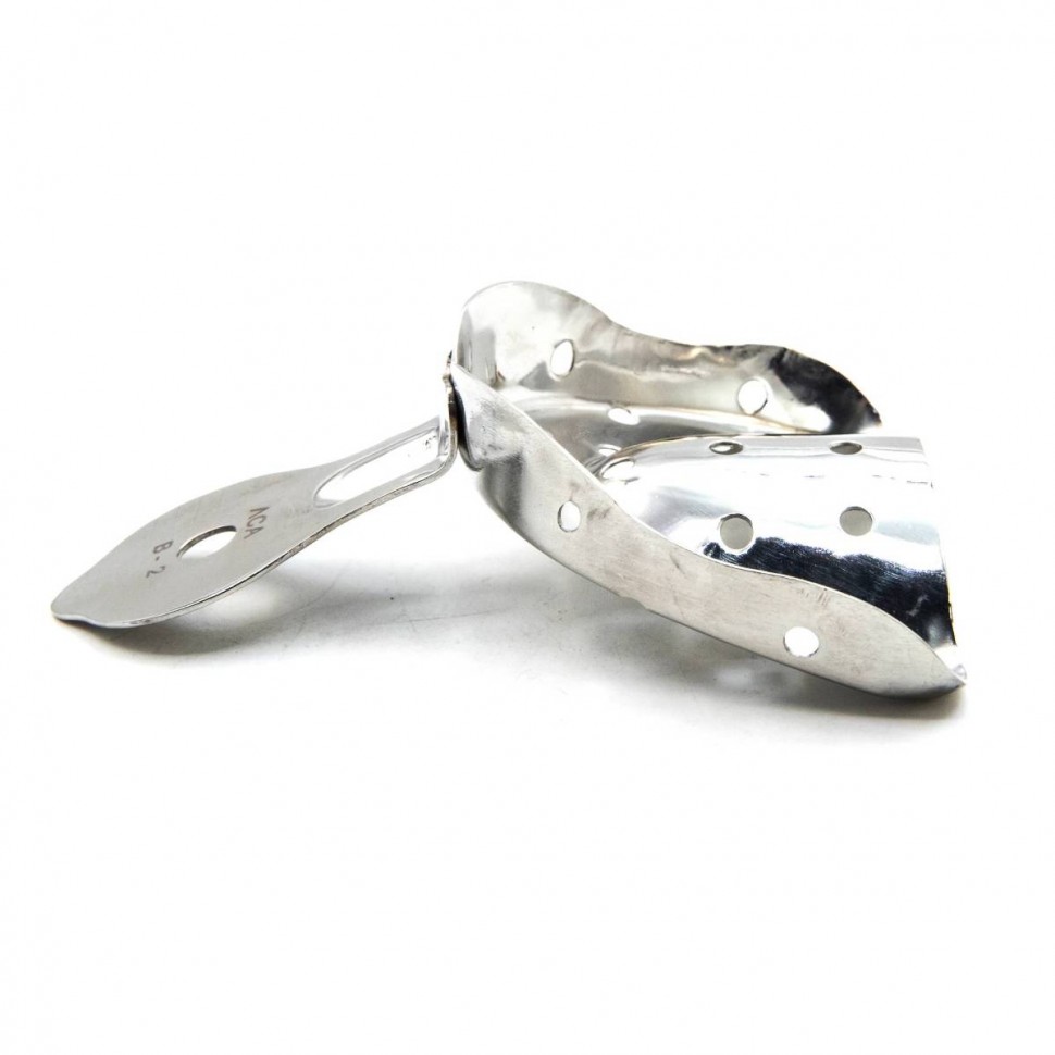 Ложка оттискная стоматологическая для верхней челюсти № 2. Surgiwell