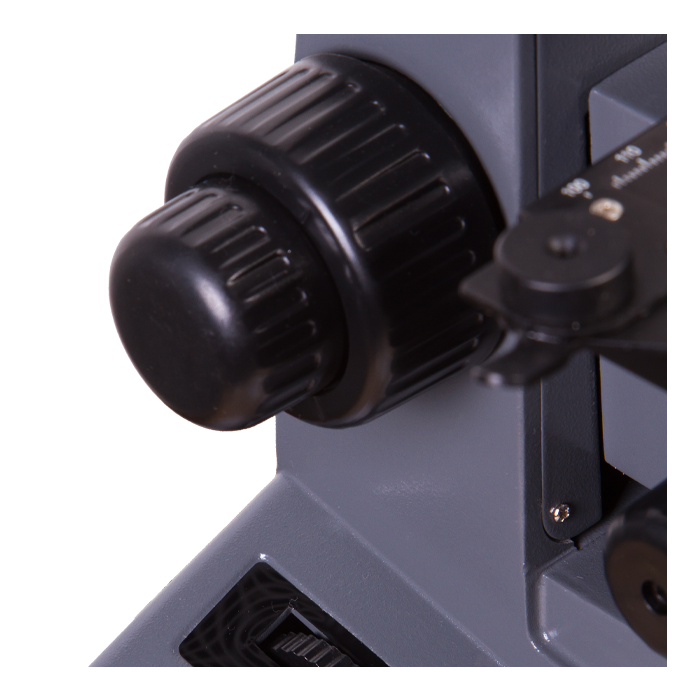 Микроскоп Levenhuk 700M монокулярный