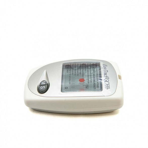 Прибор для измерения холестерина, глюкозы и гемоглобина ИзиТач (Easy Touch GCHb)