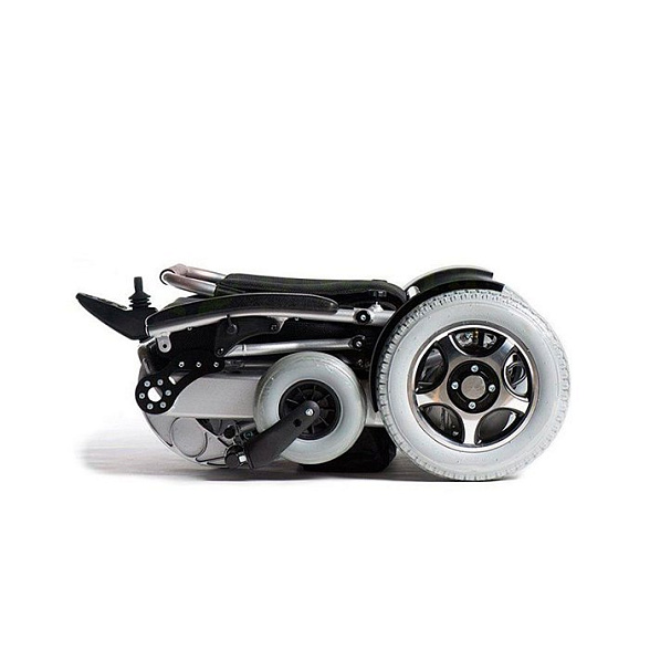 Кресло-коляска инвалидная электрическая LY-EB 103-920 Titan Deutschland GmbH