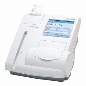 Экспресс-анализатор для определения гликозилированного гемоглобина, микроальбумина, креатинина "ДСA Вантаж" (DCA Vantage) с принадлежностями