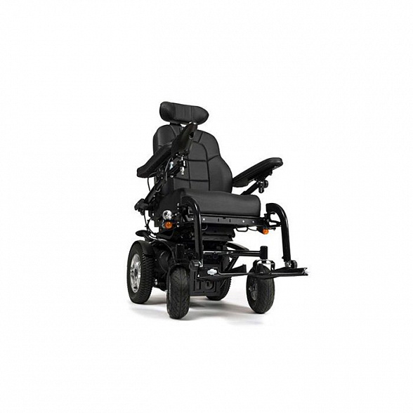 Инвалидная кресло-коляска с электроприводом Vermeiren Forest lift