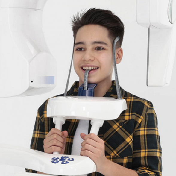 Planmeca ProMax 2D SCARA 2 - рентгеновская установка с цефалостатом