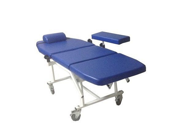 Кресло пациента процедурно-смотровое МД-КПС-3 на колесах