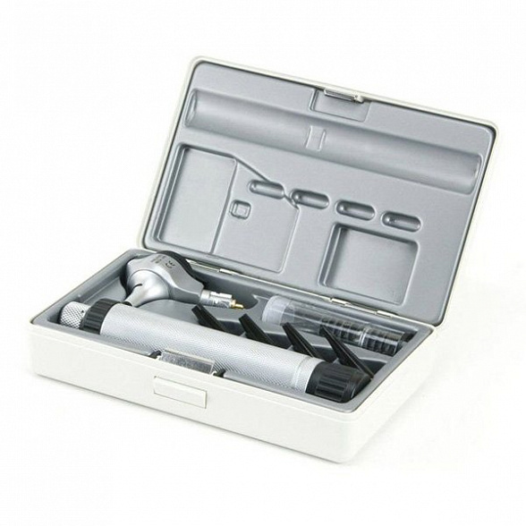 Фиброоптический отоскоп BETA 200 в наборе с рукояткой BETA NT 3,5 В с настольным зарядным блоком NT300 Heine