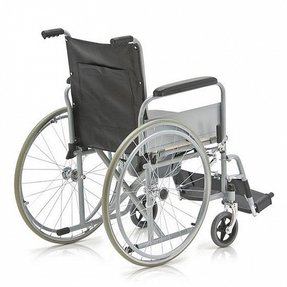 Кресло-коляска для инвалидов FS682 с санитарным оснащением