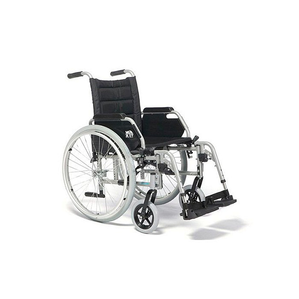 Инвалидная кресло-коляска механическая Vermeiren Eclips X4 90°
