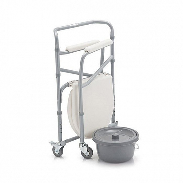 Кресло-коляска для инвалидов FS696 с санитарным оснащением