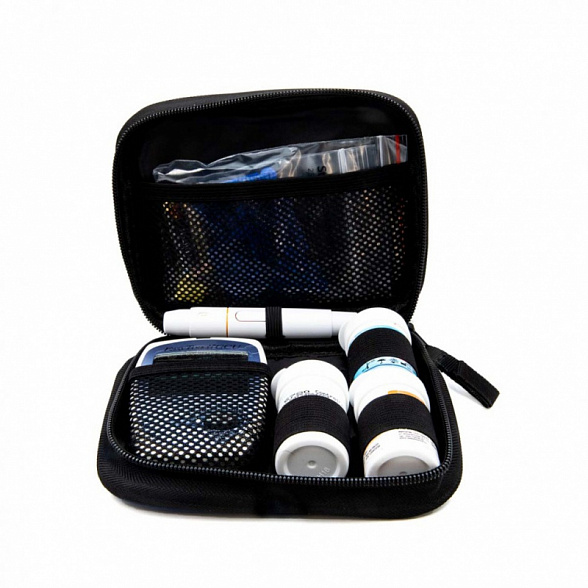 Прибор для измерения холестерина, глюкозы и мочевой кислоты ИзиТач (Easy Touch GCU)