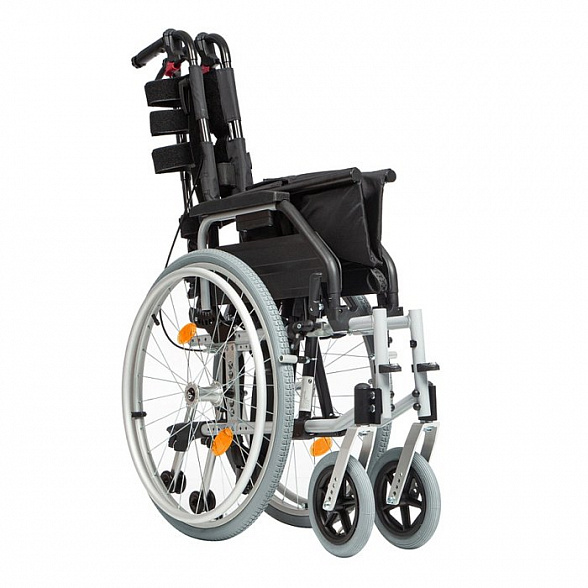 Инвалидная кресло-коляска механическая Ortonica Comfort 200