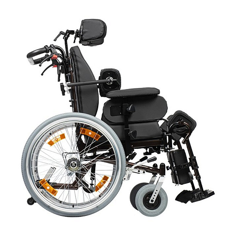 Инвалидная кресло-коляска механическая Ortonica Comfort 600