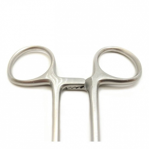 Зажим кровоостанавливающий зубчатый изогнутый N 3 270мм