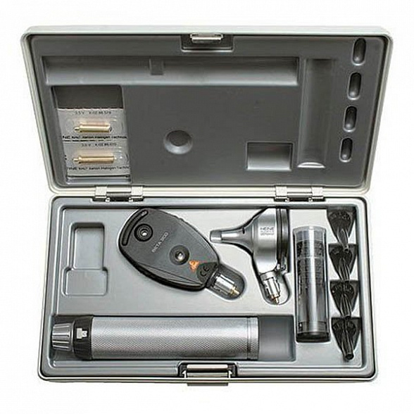 Отоскоп медицинский BETA 200 LED с рукояткой перезаряжаемой BETA 4 NT и Офтальмоскоп прямой медицинский BETA 200 LED в наборе Heine