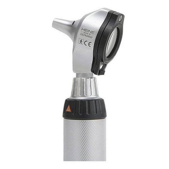 Отоскоп F.O. BETA 200 с рукояткой перезаряжаемой BETA 4 NT Heine