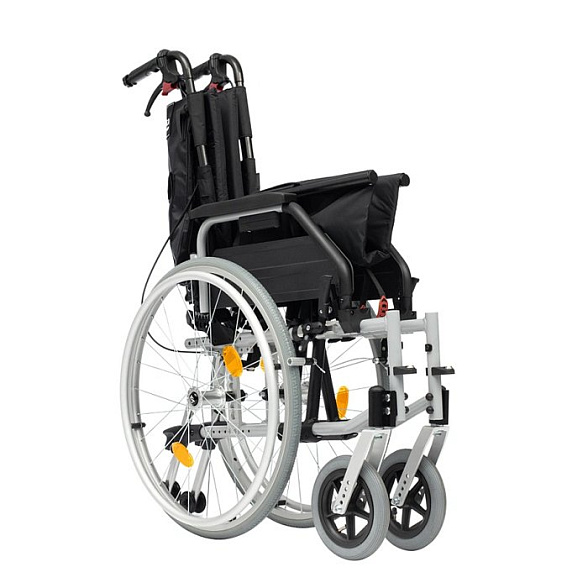 Инвалидная кресло-коляска механическая Ortonica Comfort 400