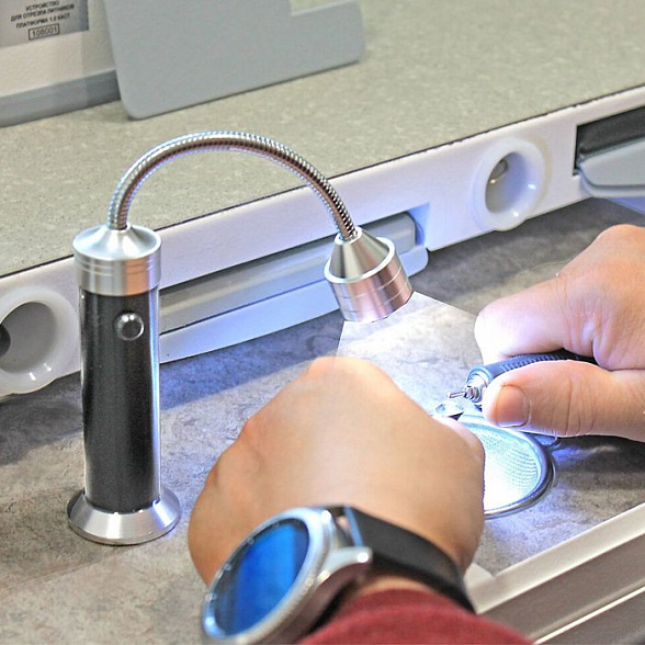 Аверон ЛЮКС 2.0 ТЕЙБЛ - настольный светильник для локального освещения рабочей зоны