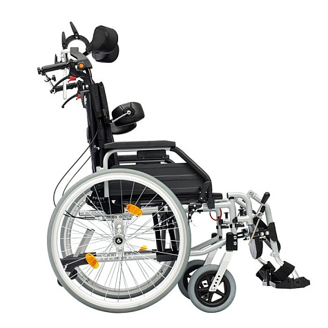 Инвалидная кресло-коляска механическая Ortonica Comfort 400