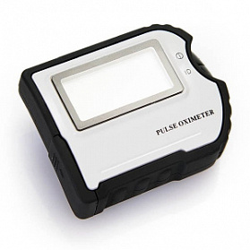 Пульсоксиметр MD300W CHOICEMMED на запястье