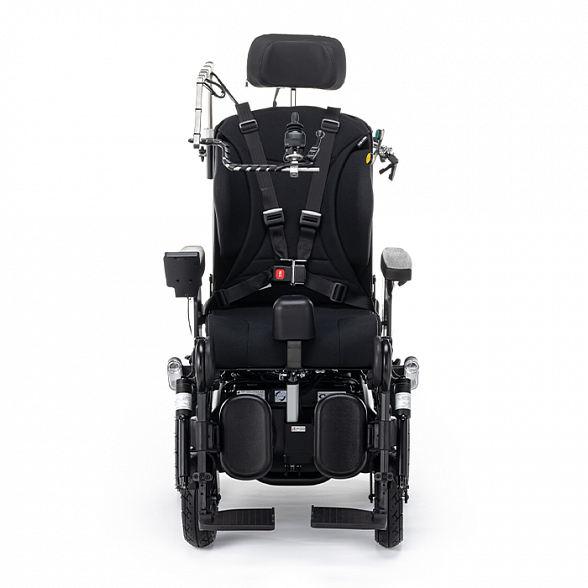 Инвалидная кресло-коляска с электроприводом iChair MC2 с управлением подбородком