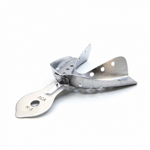 Ложка оттискная стоматологическая для нижней челюсти № 3. Surgiwell