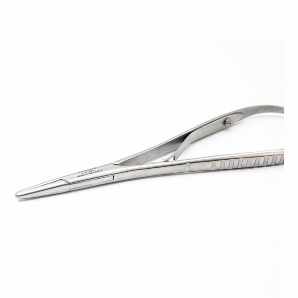 Иглодержатель по Матеу 14см