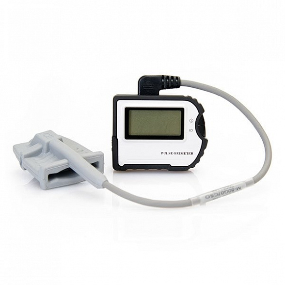 Пульсоксиметр MD300W CHOICEMMED на запястье