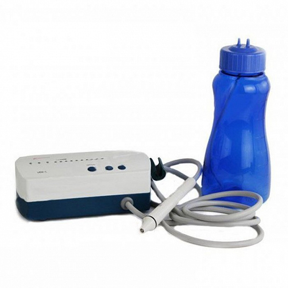 Ультразвуковой автономный скалер UDS , в комплекте поставляются 5 насадок (G1- 2 шт., G2,G4, P1), эндочак Е1. Woodpecker