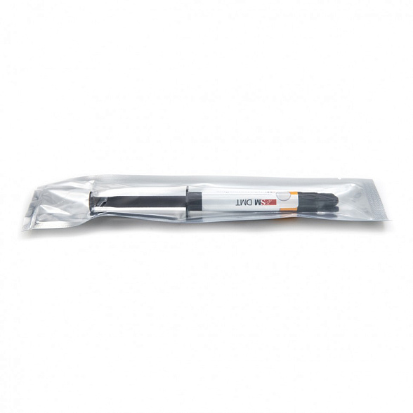 Материал стоматологический для восстановления и реставрации твердых тканей зубов "SM Light" по ТУ 32.50.11-026-67200978-2019: текучий композит светового отверждения для временного пломбирования «SM Light темпо flow», дозатор с пастой (бесцветный) 2,5