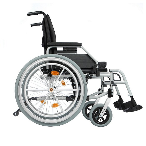 Инвалидная кресло-коляска механическая Ortonica Trend 45