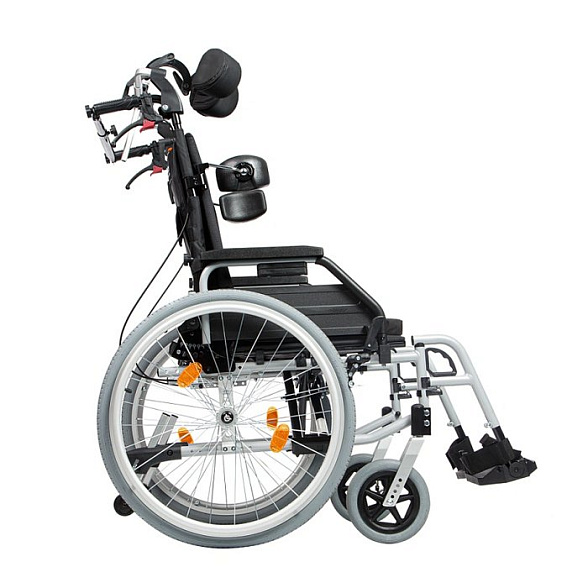 Инвалидная кресло-коляска механическая Ortonica Comfort 200