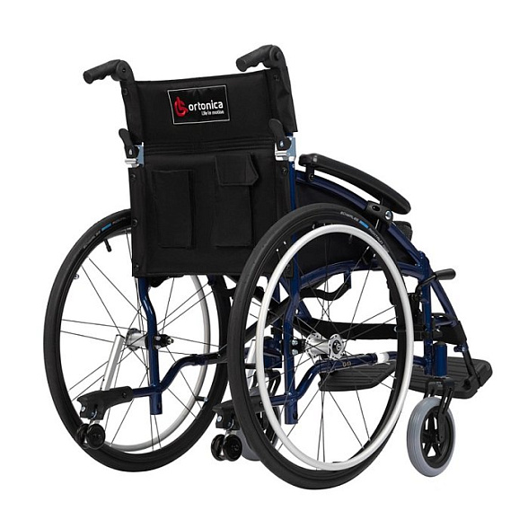 Инвалидная кресло-коляска механическая Ortonica Desk 4000