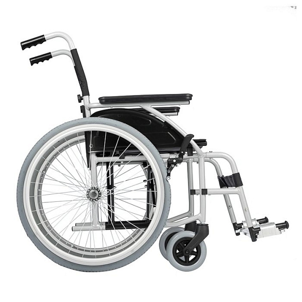 Инвалидная кресло-коляска механическая Ortonica Base Lite 150