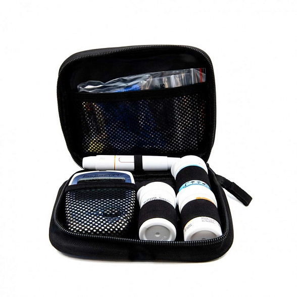 Прибор для измерения холестерина, глюкозы и мочевой кислоты ИзиТач (Easy Touch GCU)