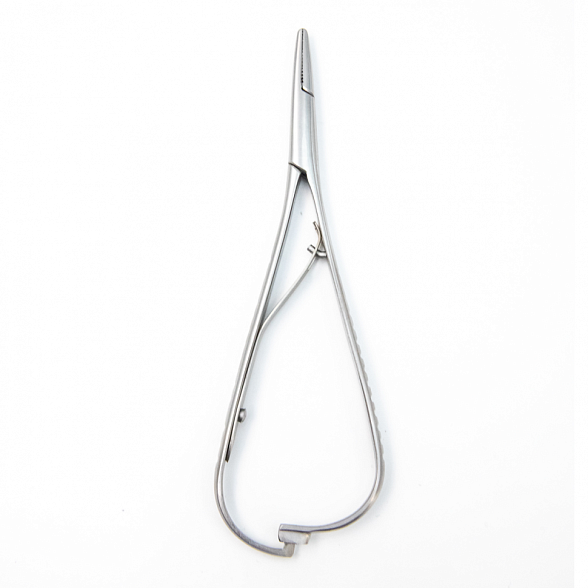 Иглодержатель по Матеу 14см