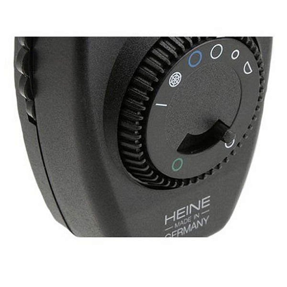 Отоскоп медицинский BETA 400 с рукояткой батареечной BETA и Офтальмоскоп прямой медицинский BETA 200 в наборе Heine