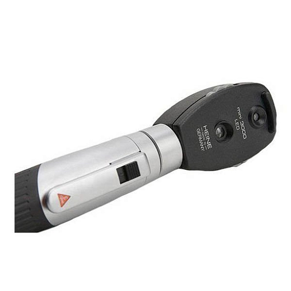 Отоскоп медицинский mini 3000 F.O.LED и Офтальмоскоп прямой медицинский mini 3000 LED в наборе блок зарядный настольный mini NT  Источник: Heine